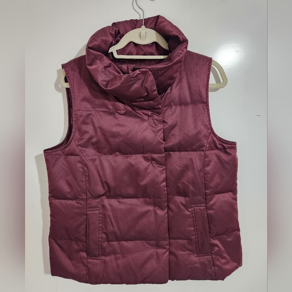 J Jill Burgundy Puffer Vest, Size Meduim - Picture 2 of 8
